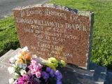 image of grave number 402943